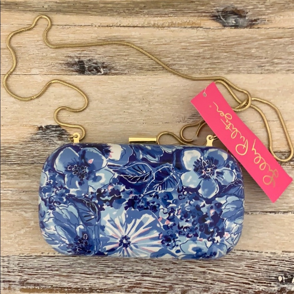 Lilly Pulitzer clutch